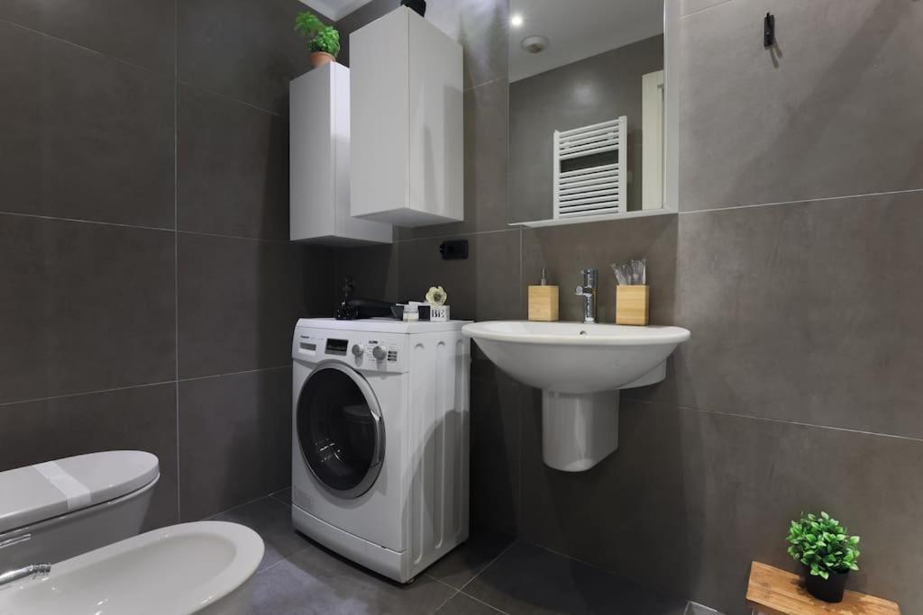 Comfort Suite Milano Centrale With Fast Wifi And Free Netflix Exterior foto